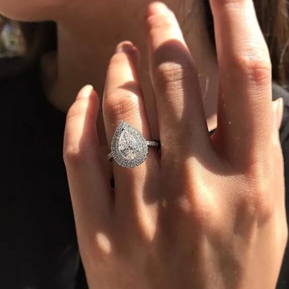 yellow sapphire wedding ring - Picture 3 of 4